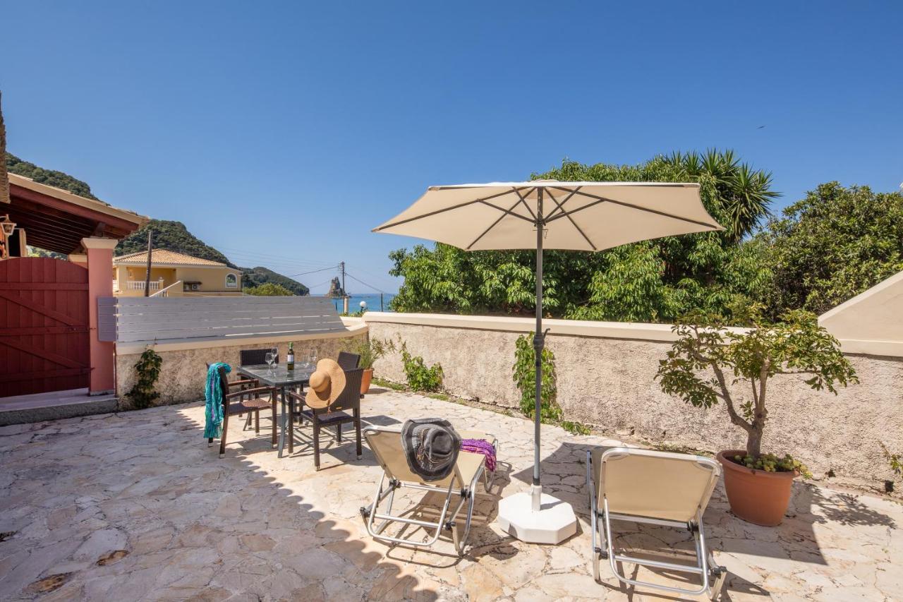 Amalia Cottages Агиос Гордиос Екстериор снимка