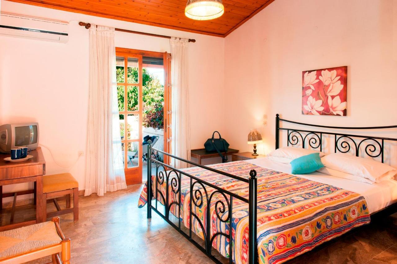 Amalia Cottages Агиос Гордиос Екстериор снимка